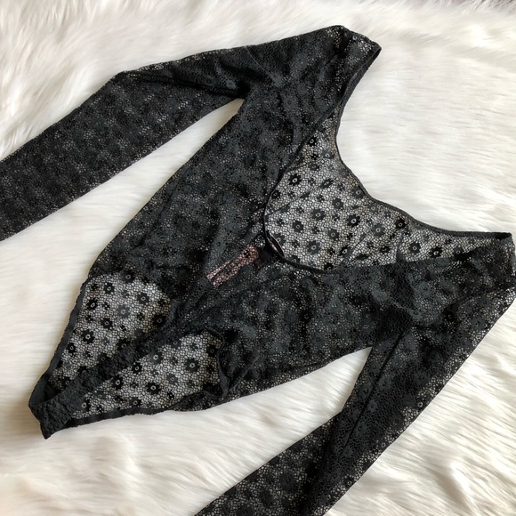 Victoria’s Secret black lace sheer bodysuit - XS/S - Picture 3 of 4